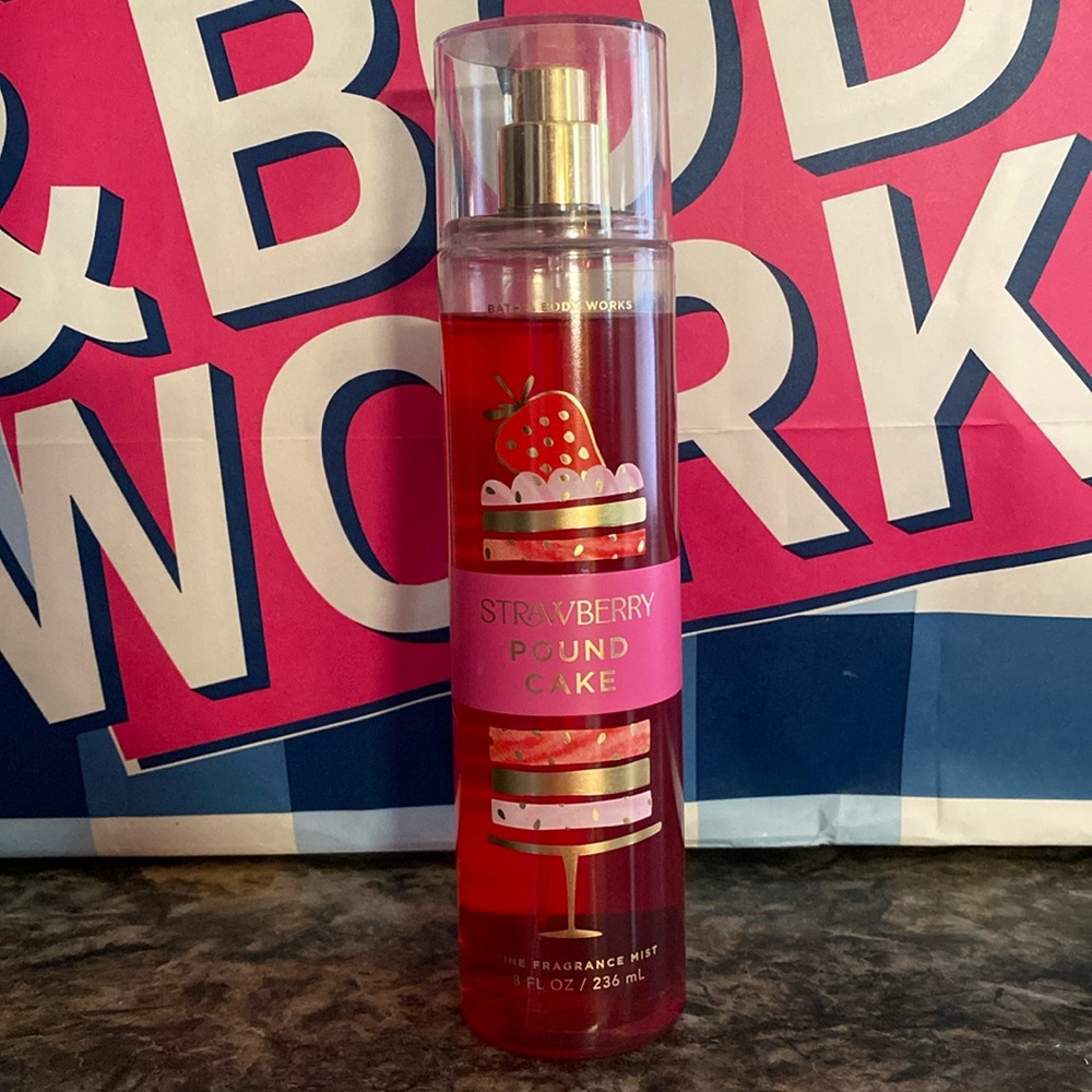 Bath & Body Works strawberry pound cake